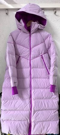 Nike Damen Daunenmantel lang – Lila – Grösse XS – mit Kapuze