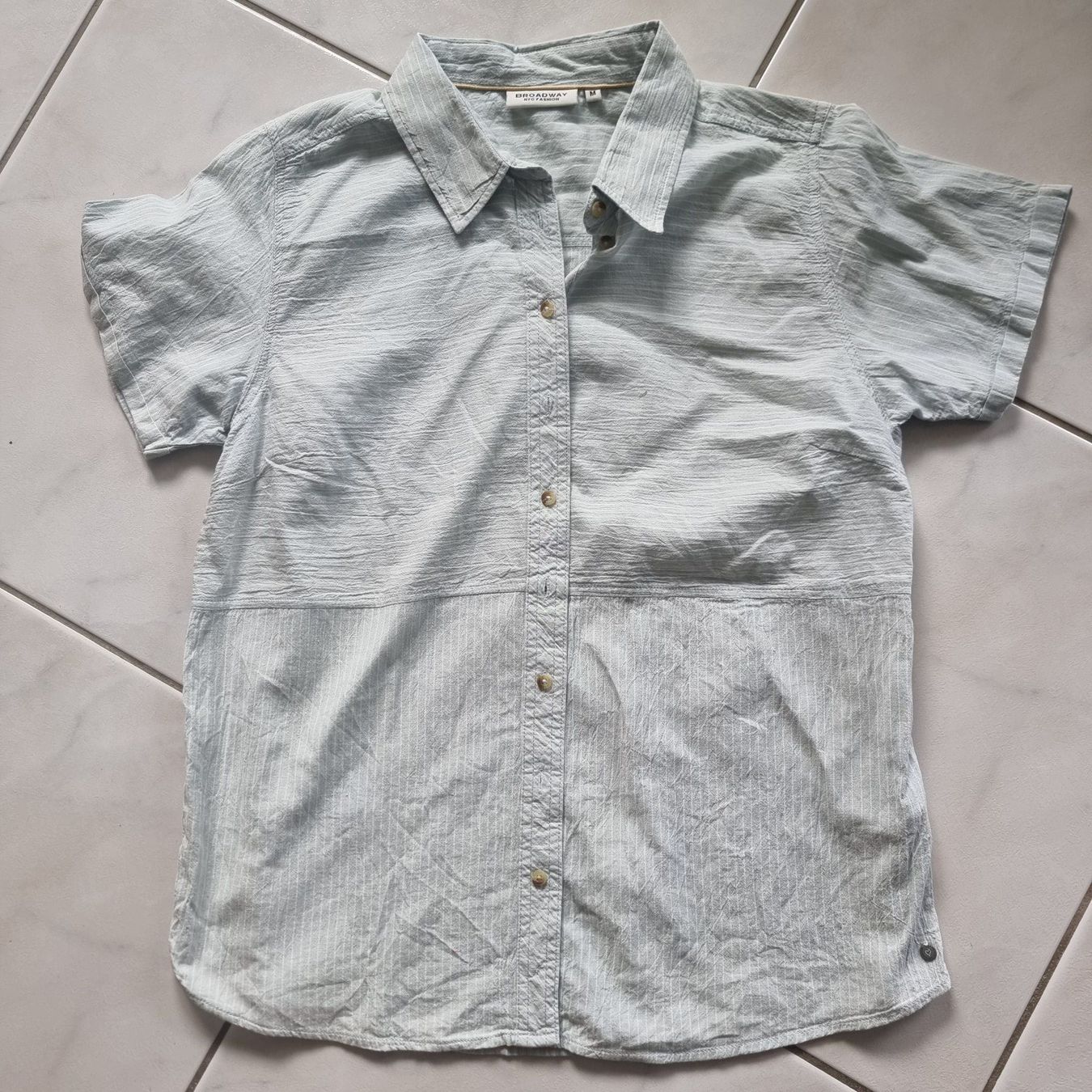 Camicette: Damen Baumwolle-Bluse Gr. M - Top Zustand! – Usato da Arth venduto da Africa44