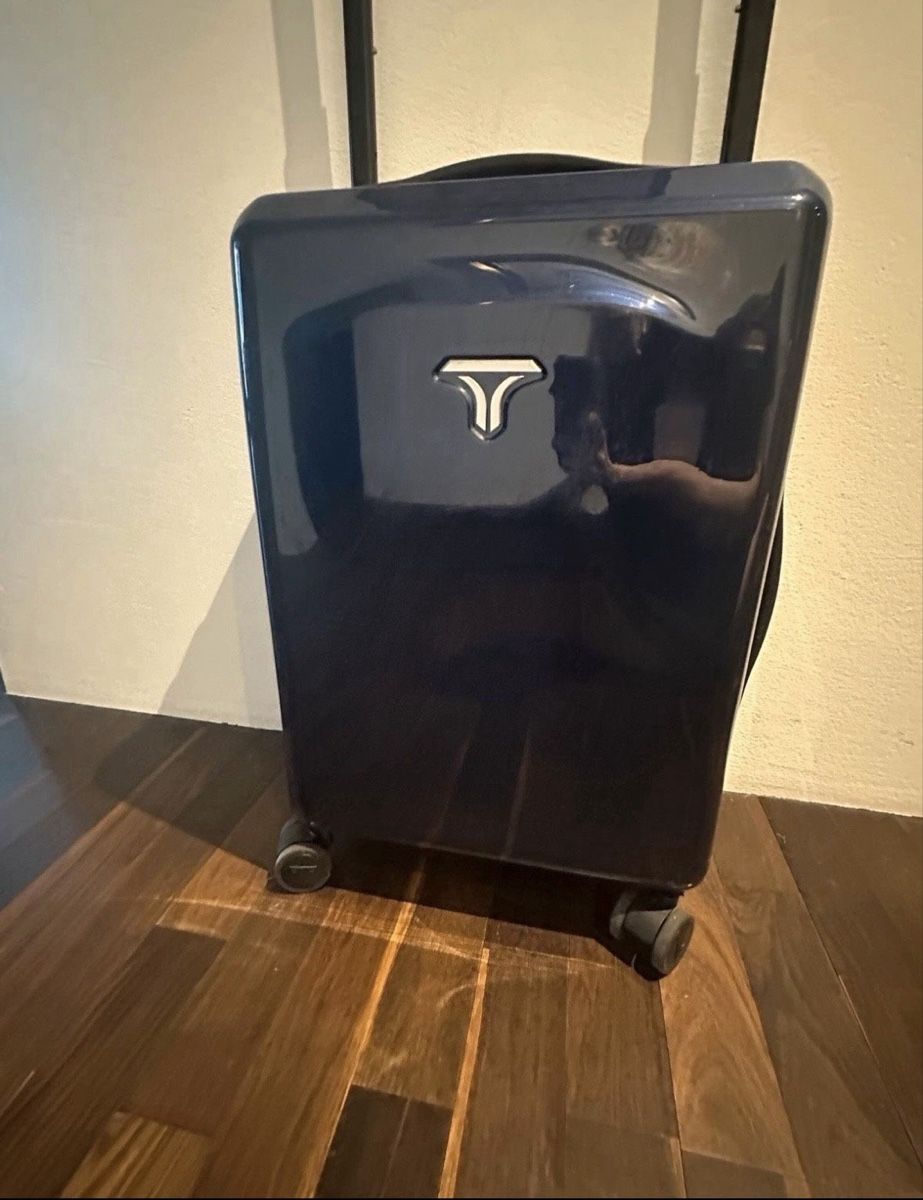 Valigie: Tramora Reisegepäck USB Koffer mit eingebautem Tisch – Usato da Balgach venduto da ren_xy57 1