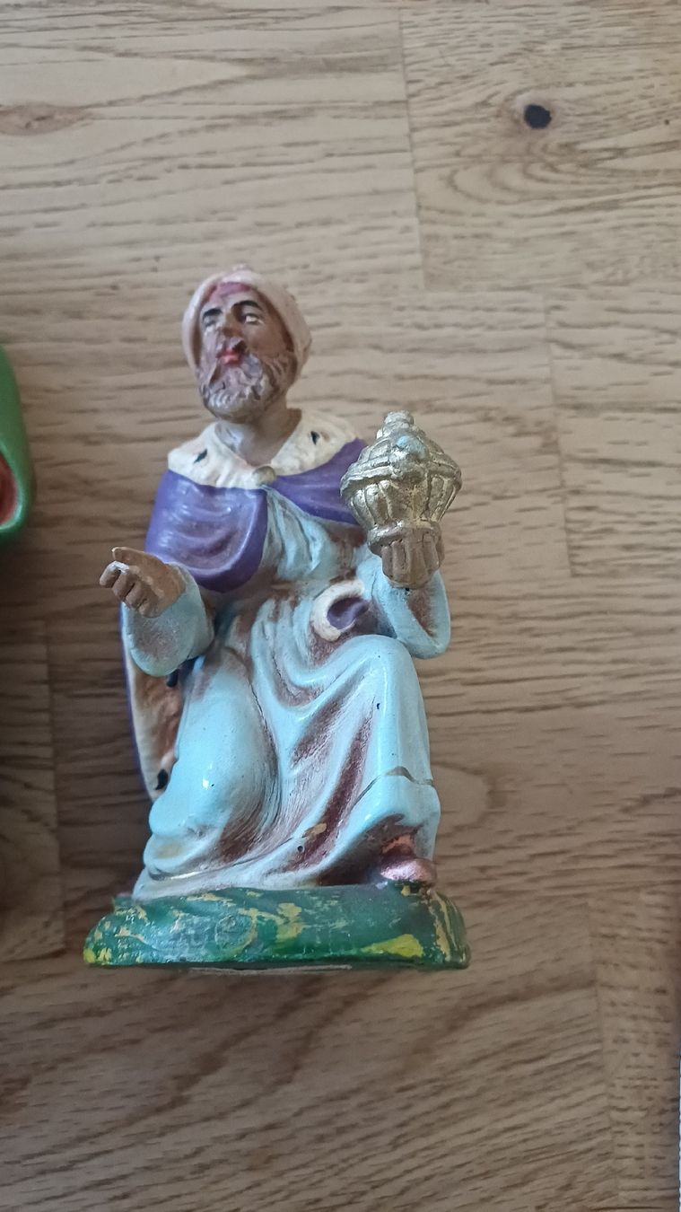 Statuette: 3 Antike Krippenfiguren  – Usato da Flawil venduto da Naphtali 7