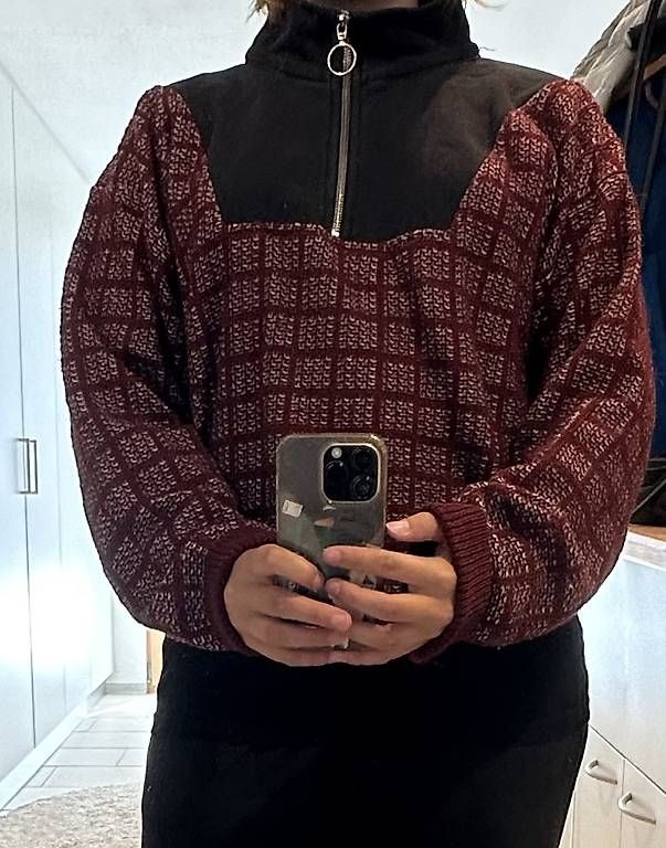 Pullover & Sweatshirts: Rework Pullover – Gebraucht aus Kehrsatz von aik_w2jm