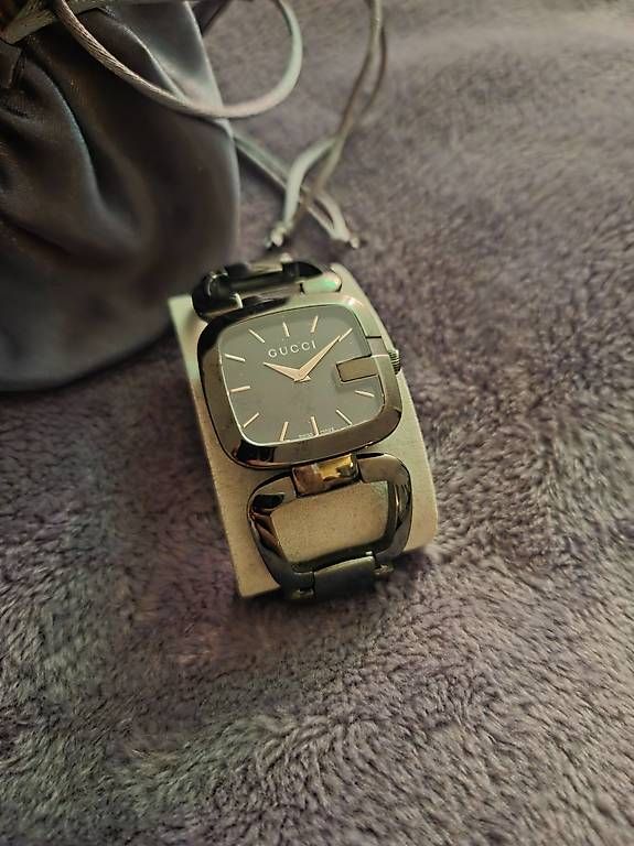 Gucci Orologi: Montre GUCCI noire – Usato da Petit-Lancy venduto da ZazouB 2