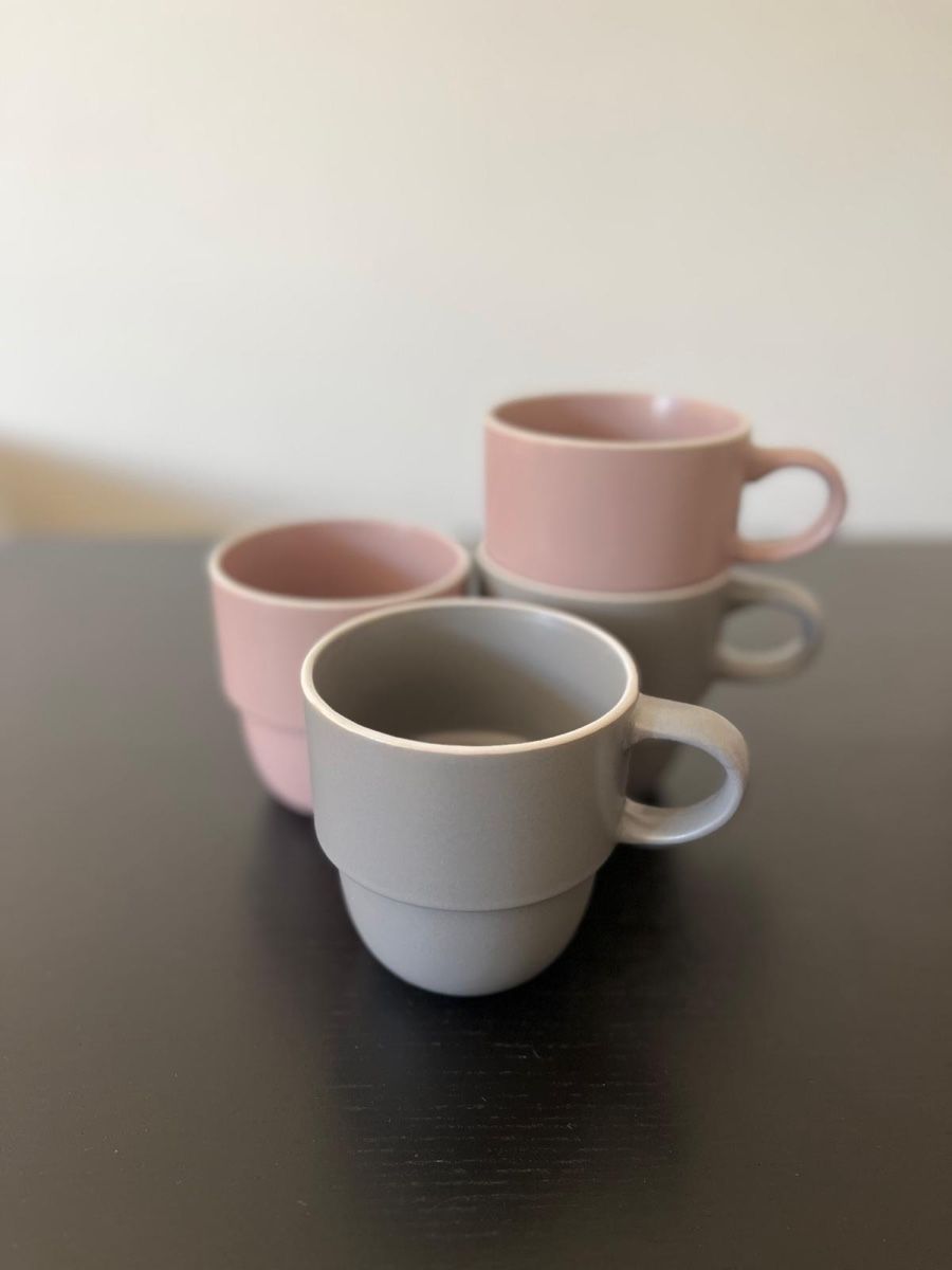 Set di piatti: Geschirr-Set grau/rosa – Usato da Zürich venduto da eunoia_ 5