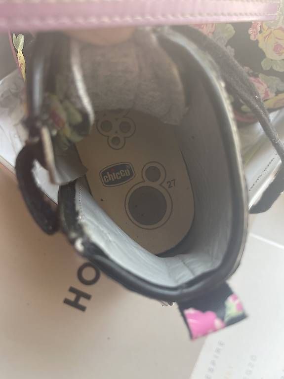 Scarpe da donna: anfibi Chicco – Usato da Lugano venduto da naz_zkg8 3