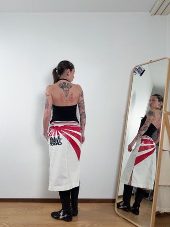 Y2K White midi Skirt With Graphics  Size S