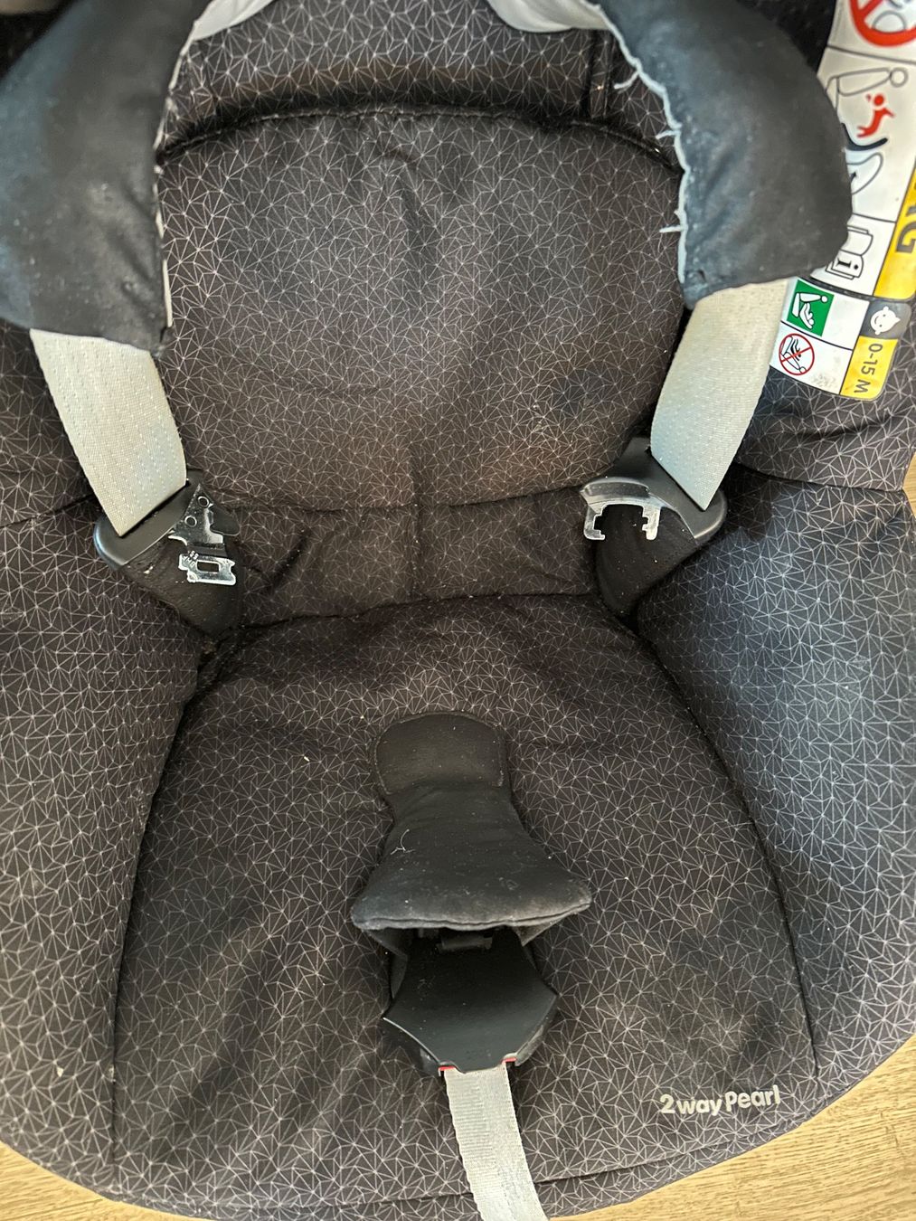 Maxi-Cosi Seggiolini per auto: MaxiCosi 2 Way Pearl mit 2 Way Fix-Basis – Usato da Wettswil venduto da leirum02 7