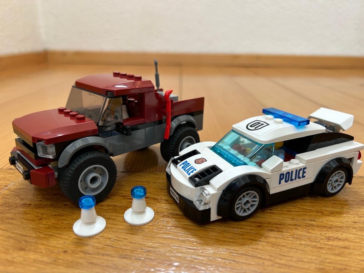 Lego Giocattoli: Lego City Polizeiverfolgung Set – Usato da Münchenbuchsee venduto da Jeff_the_Landshark 1
