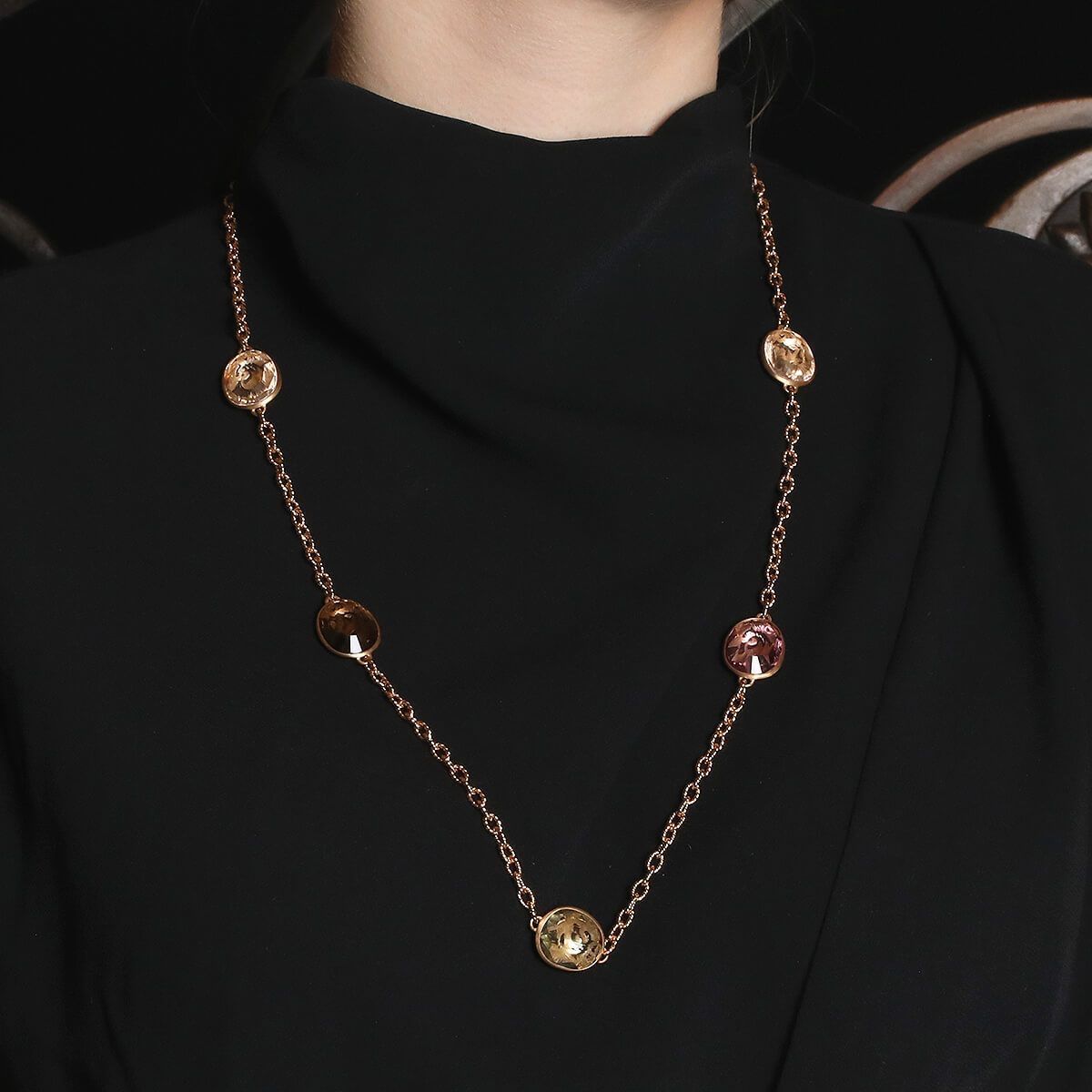 Pomellato Catenine: Long Collier Pomellato Arabesque en Or Rose Mat – Nuovo (secondo la descrizione) da Geneve venduto da iBest