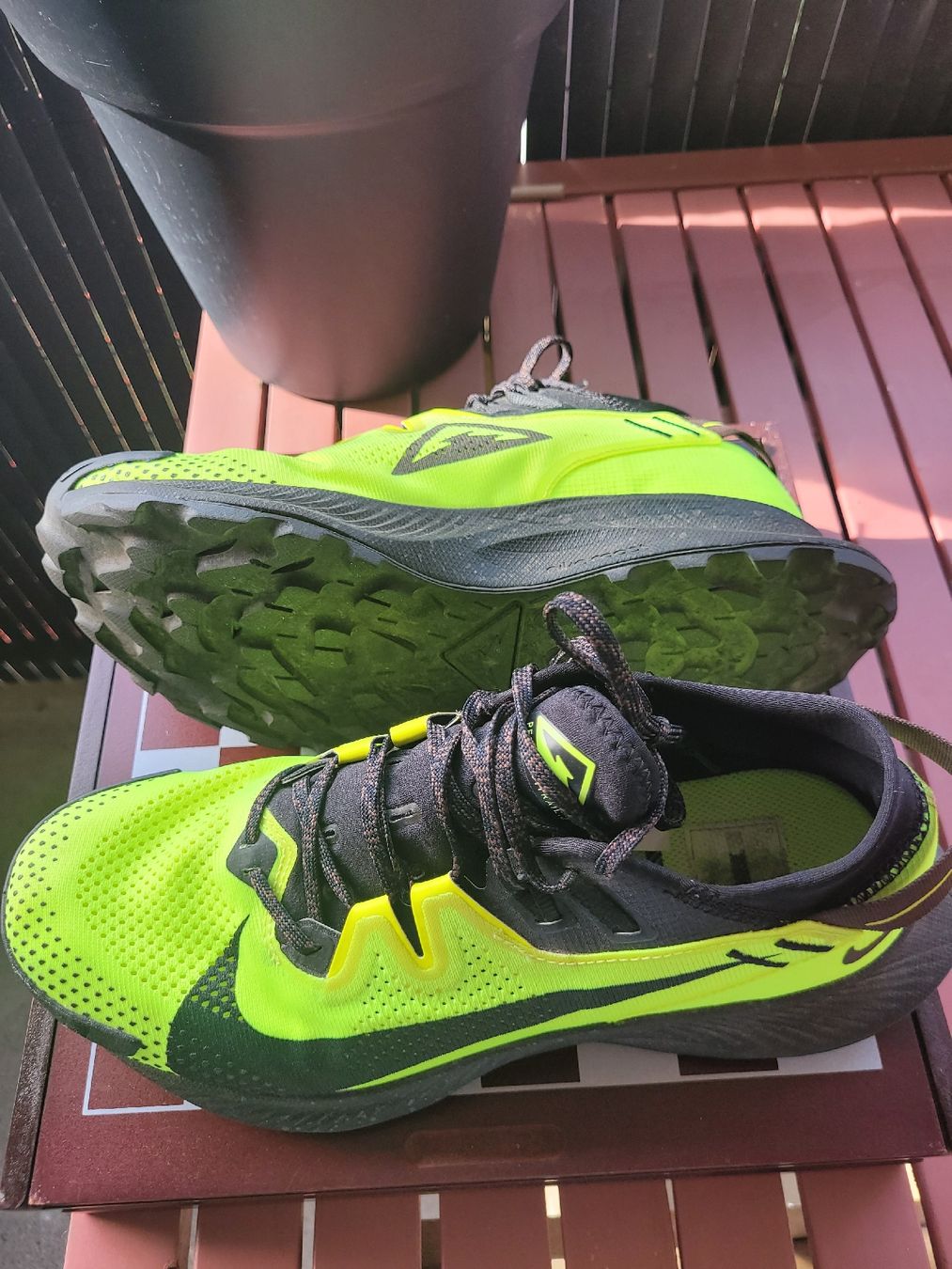 Nike Scarpe da uomo: nike pegasus trail 2 volt/black – Nuovo (secondo la descrizione) da Yvonand venduto da fao_b8sy 3