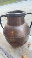 Amphore en bronze artisanal