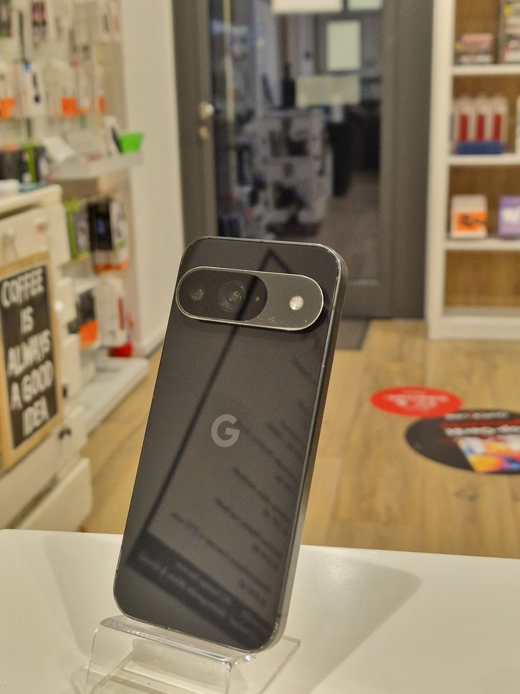 Google Telefoni cellulari / Smartphones: Google Pixel 9 256GB Obsidian ab CHF 100 – Usato da Wetzikon ZH venduto da uelivernetzt 2