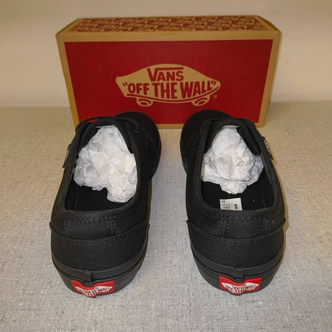 Vans Scarpe da uomo: Vans vegan 106 Vulcanized blk/blk Gr. 36.5 – Nuovo e nell'imballaggio originale da Uitikon Waldegg venduto da PJLS1 3