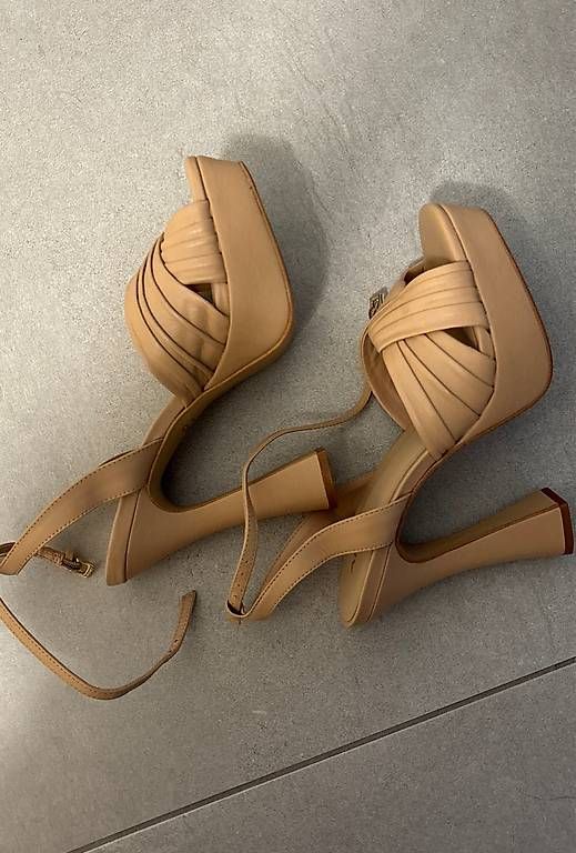 Scarpe da donna: Sandali n.39 – Usato da Bellinzona venduto da eli_lg7z 3