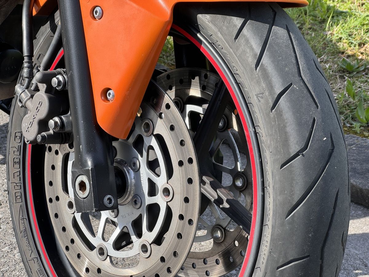 Strasse: Kawasaki Z750 – Gebraucht aus Meggen von  6