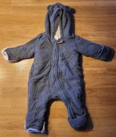 Warmer Overall, Anzug