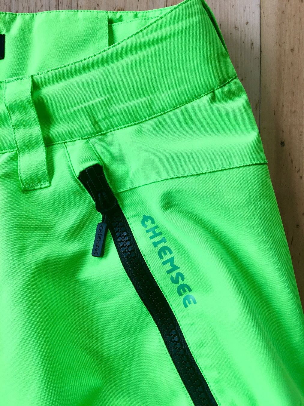 Chiemsee Hosen: Skihose Chiemsee neongrün Gr. 46 – Gebraucht aus St. Urban von uschi73 2