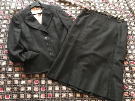 Superbe tailleur jupe LK BENETT Laine Taille 42, anthracite