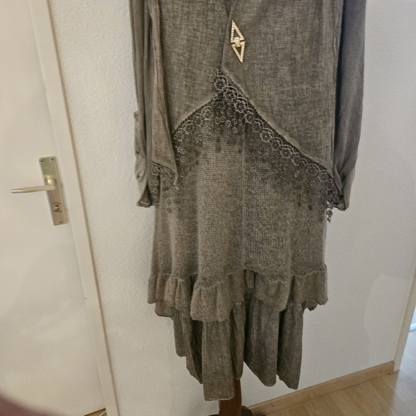 Kleider: Boutique kleid lang gr 46 – Gebraucht aus wolfhalden von 46464646 2