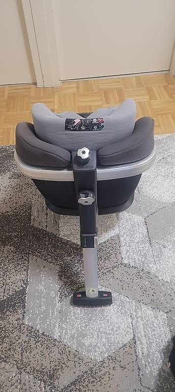 Concord Seggiolini per auto: Siège auto Concord Reverse plus – Usato da Vevey venduto da obi_n8zc 3