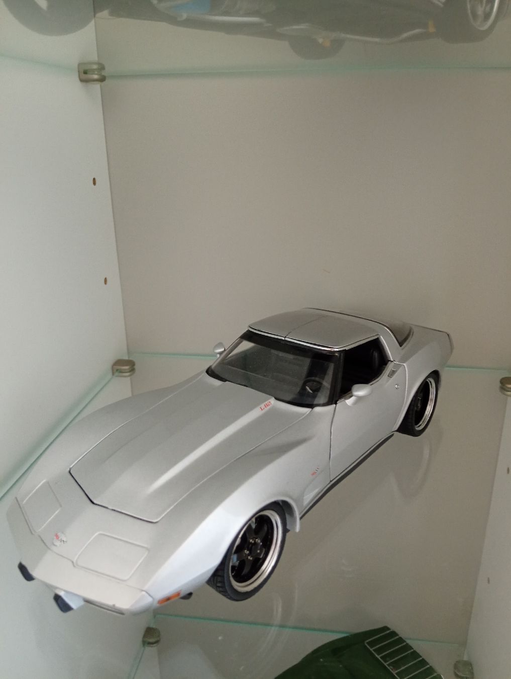 Chevrolet Modellini d'auto: a vendre Corvette 1/18 occasion – Usato da Cernier venduto da Mickey883945 1