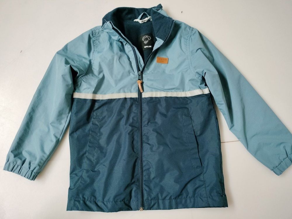 H&M Giacche: H&M Übergangsjacke, leicht gefüttert Grösse 128 – Usato da Neftenbach venduto da TheKringel