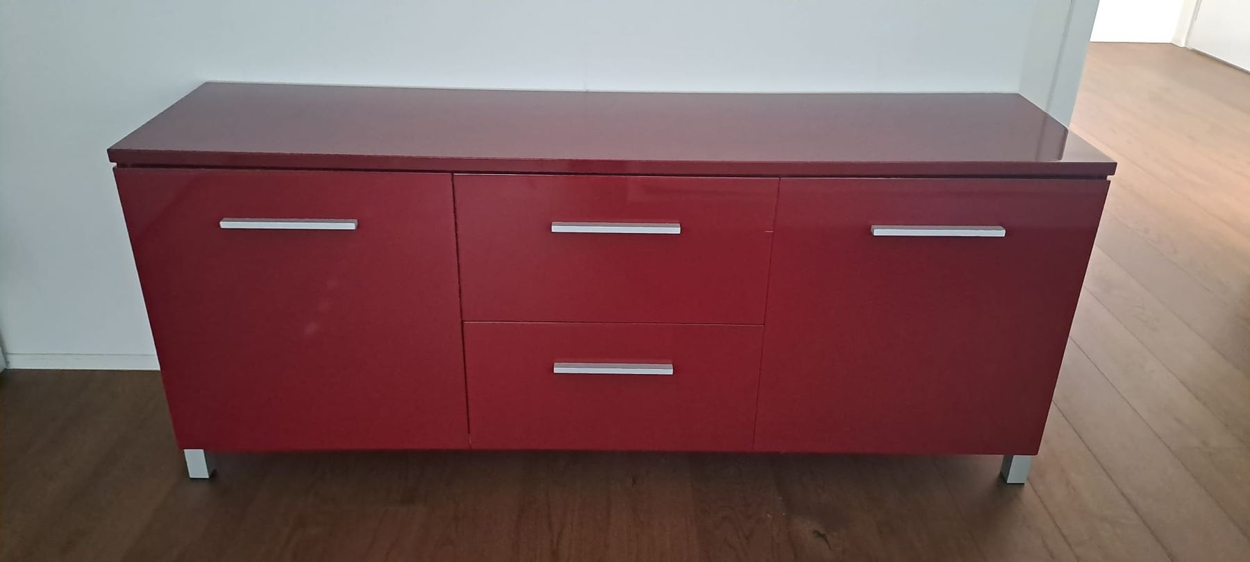 Kommoden: Sideboard rot – Gebraucht aus St. Gallen von Soraina