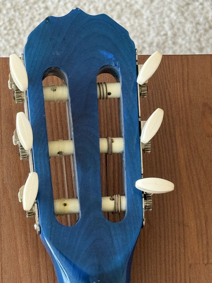 Musikinstrumente: Kinder - Gitarre – Gebraucht aus Zürich von Engine 3