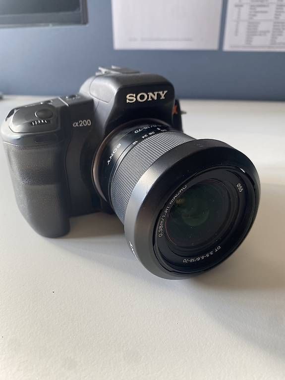 Fotocamera: Sony Wechselobjektivkamara DSLR-A200 – Usato da Belp venduto da hor_srj9
