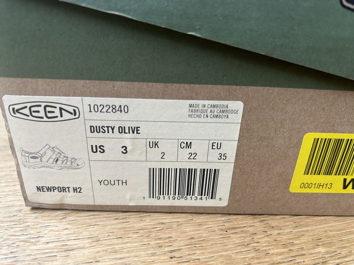 Schuhe für Jungen: Keen Trekking Sandalen Gr. 35 – Neu und originalverpackt aus Rothrist von szc_9dg5 8