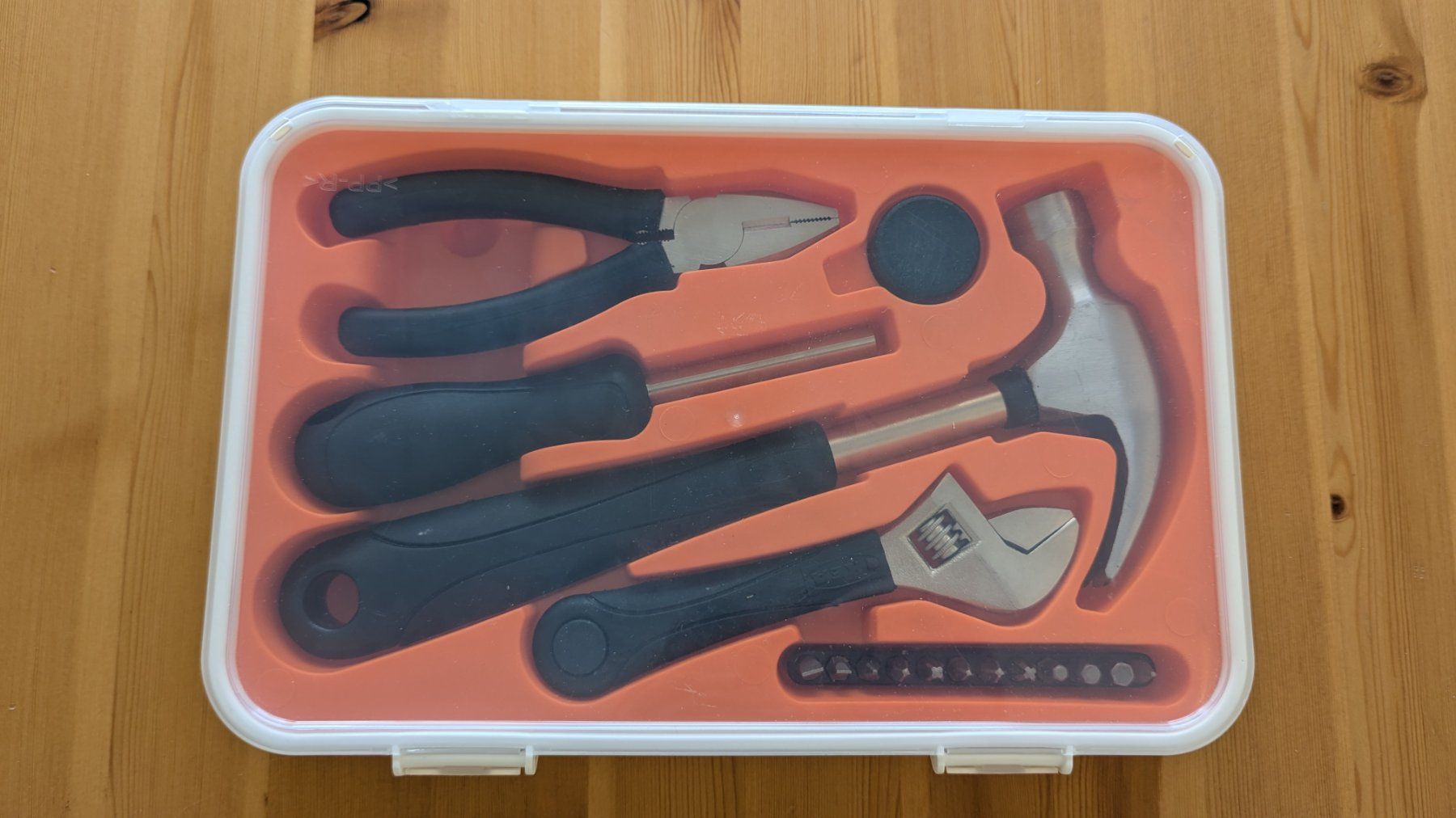 Ikea Tutti gli attrezzi: Boite à outils Ikea – Usato da Pully venduto da dia_6tzd