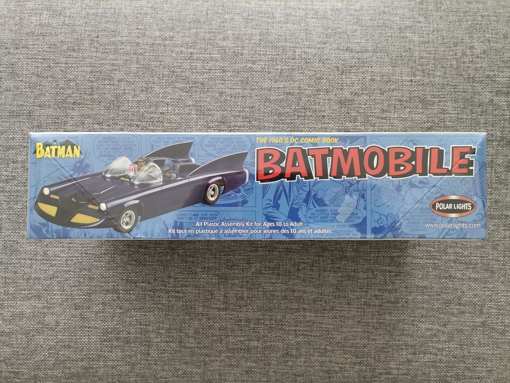 1/25 MAQUETTE POLAR LIGHTS 1960' BATMOBILE AVEC BATMAN ET ROBIN NEUVE