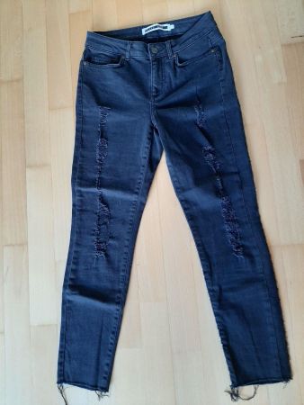 Noisy May Jeans mit Rissen