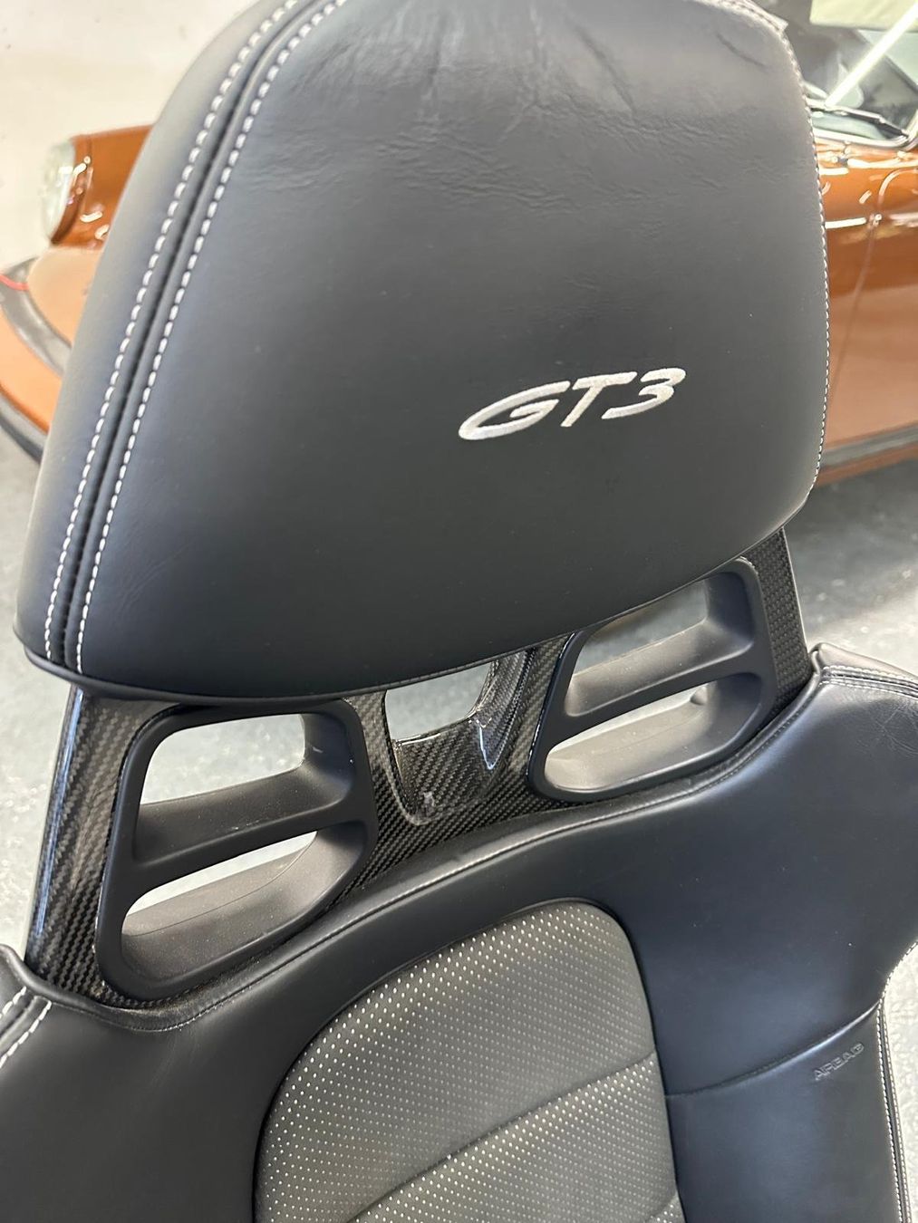 Porsche Tutti pezzi di ricambio auto: Porsche 992 GT3 Bucket Seats – Usato da Veyrier venduto da FerranP 8