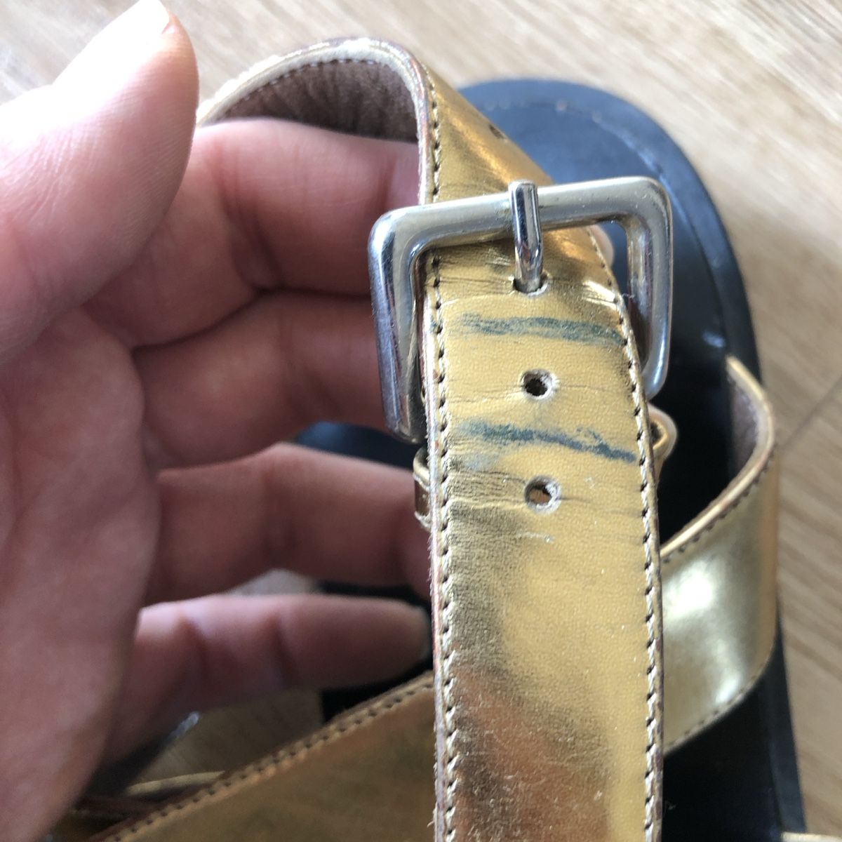 Marni Scarpe da donna: Sandales Marni en cuir doré – Usato da Genève venduto da vic_s9c5 3