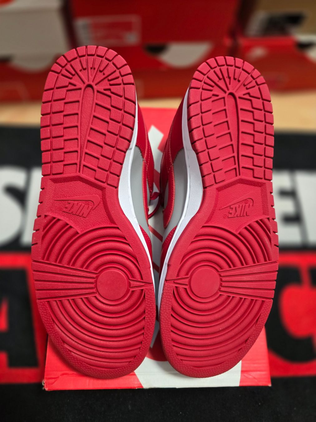 Nike Chaussures hommes: Nike dunk retro – Neuf avec emballage d'origine à Courtion par Frankyloveairmax 7