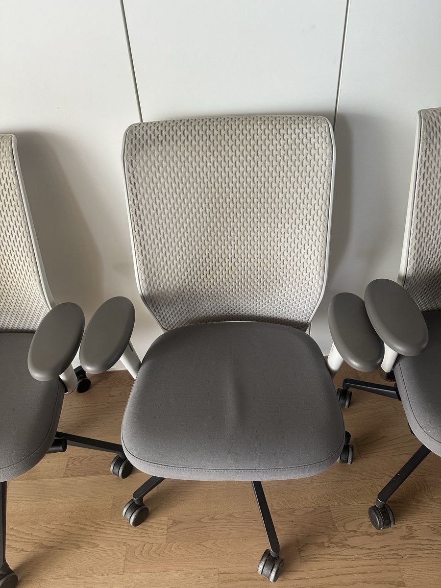 Vitra Sedie: SUPER ANGEBOT!!! Vitra Id Mesh Bürostuhl – Usato da Oberbipp venduto da Angel_Queen 1