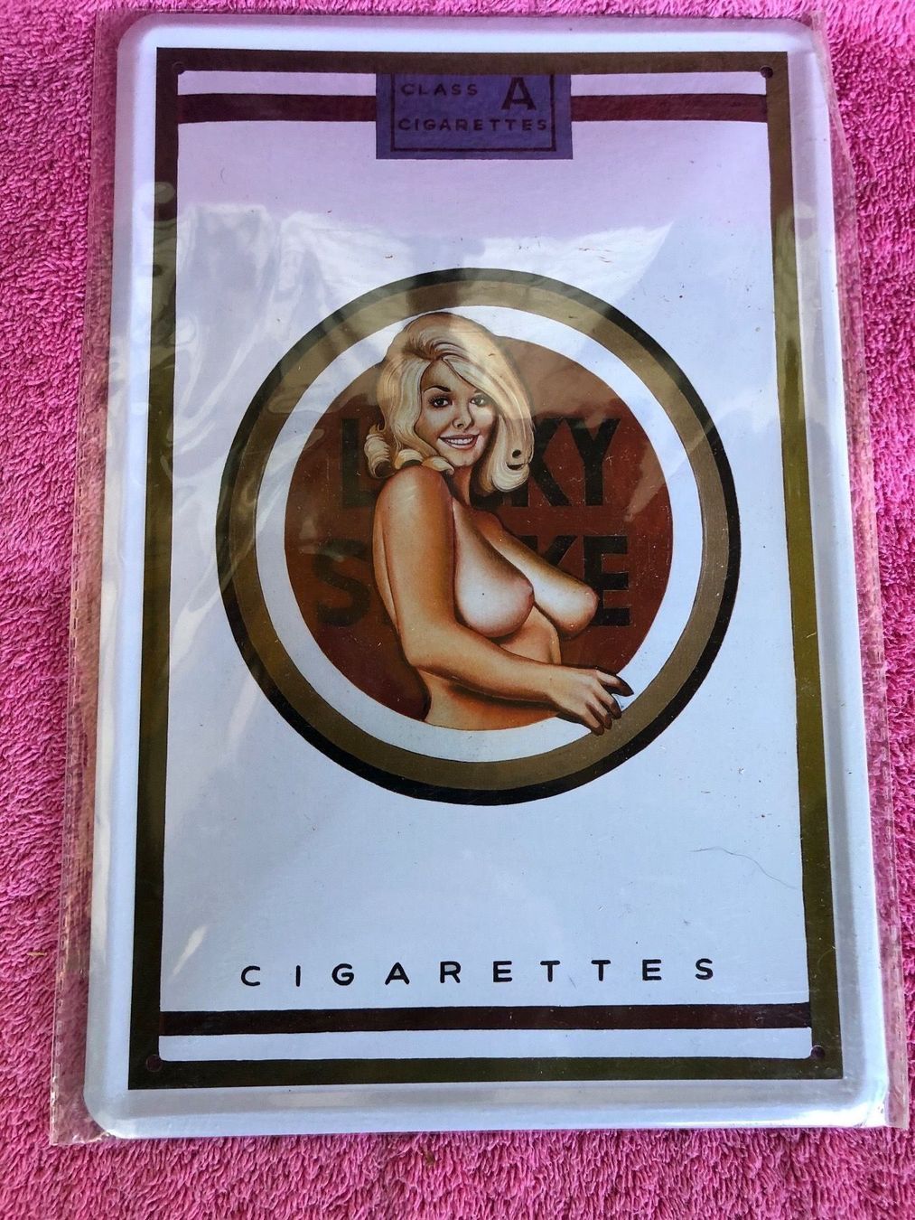 Ecriteaux: Lucky strike cigarettes werbung pin up – Neuf (Voir description) à Reinach AG par rares75