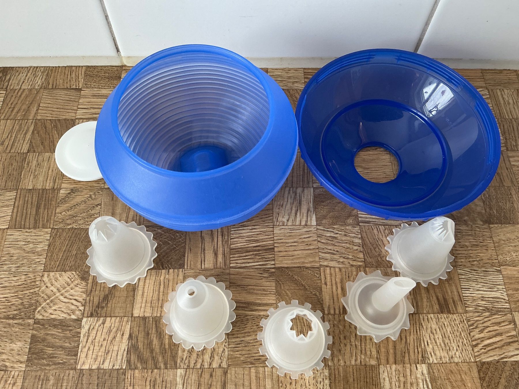 Tupperware Contenitori & Simili: Tupperware Eaey-Dekor – Usato da Birmensdorf ZH venduto da Hilhan 1