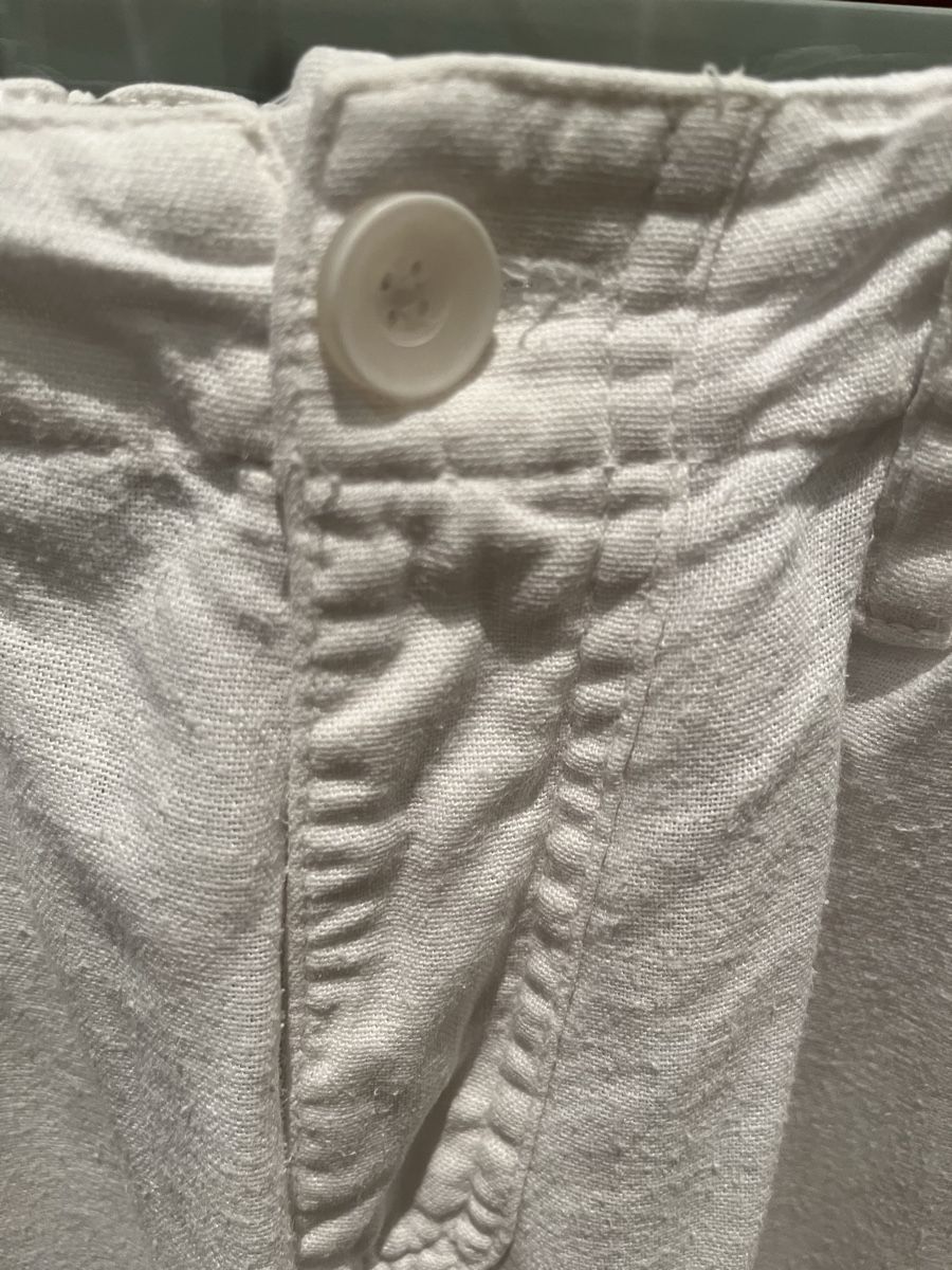 Pantaloni: Subdued white cargo linen trousers – Usato da Rüschlikon venduto da ant_5v7g 4