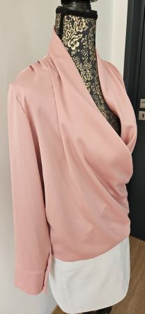 Soldes de printemps - ✨Blouse croisée rose poudré✨