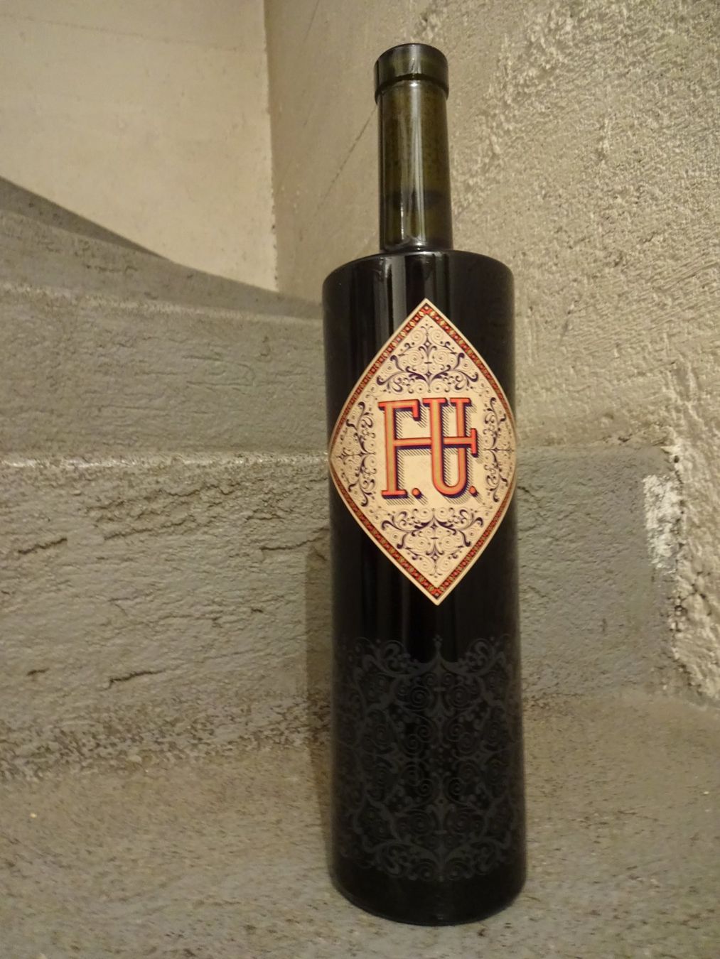 Vino: 99 PP  -  Chris Ringland  - R Wines  "FU" - 2004 – Nuovo (secondo la descrizione) da Cham venduto da mktreasure