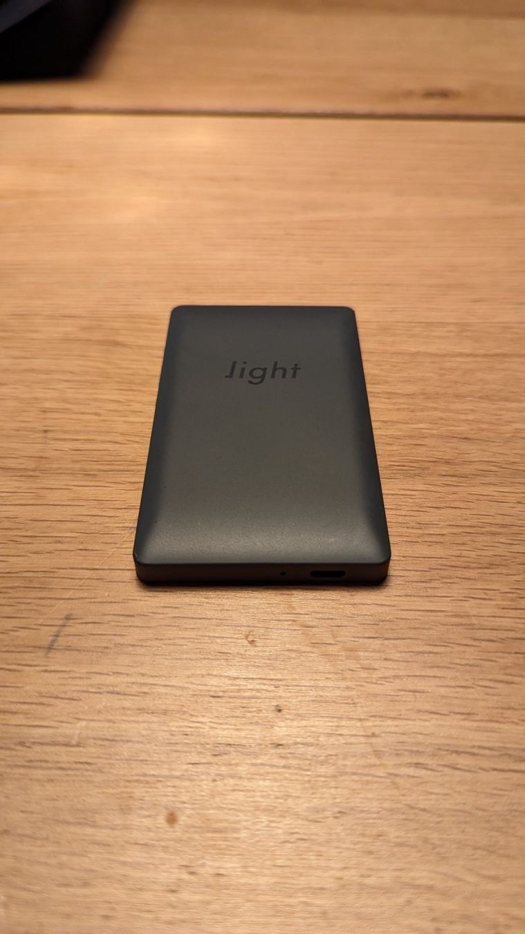 Handys / Smartphones: Lightphone II & Schutzglas – Gebraucht aus Zollikofen von Wozniak1 1