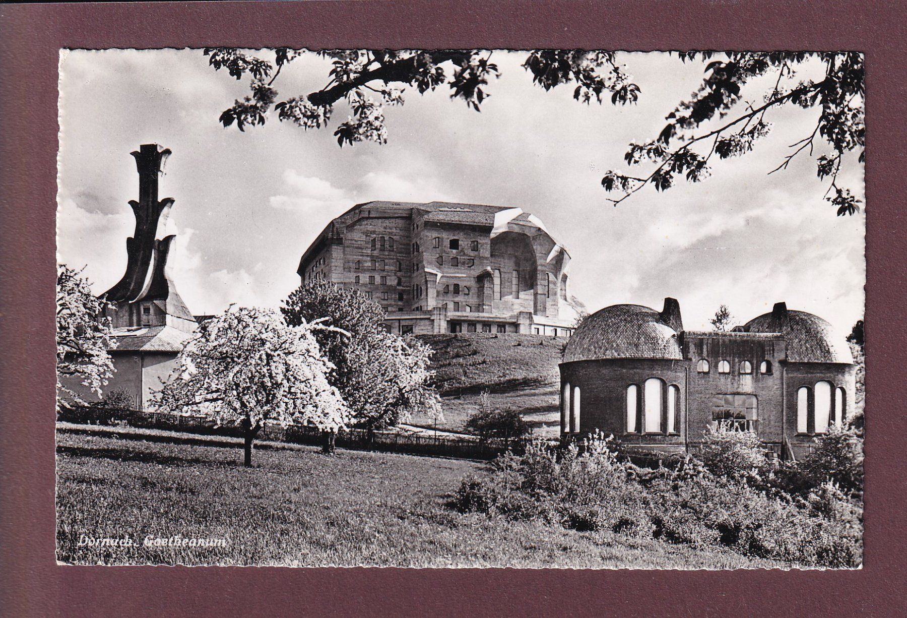 Ansichtskarten: DORNACH - Goetheanum – Gebraucht aus Pully von nicecards