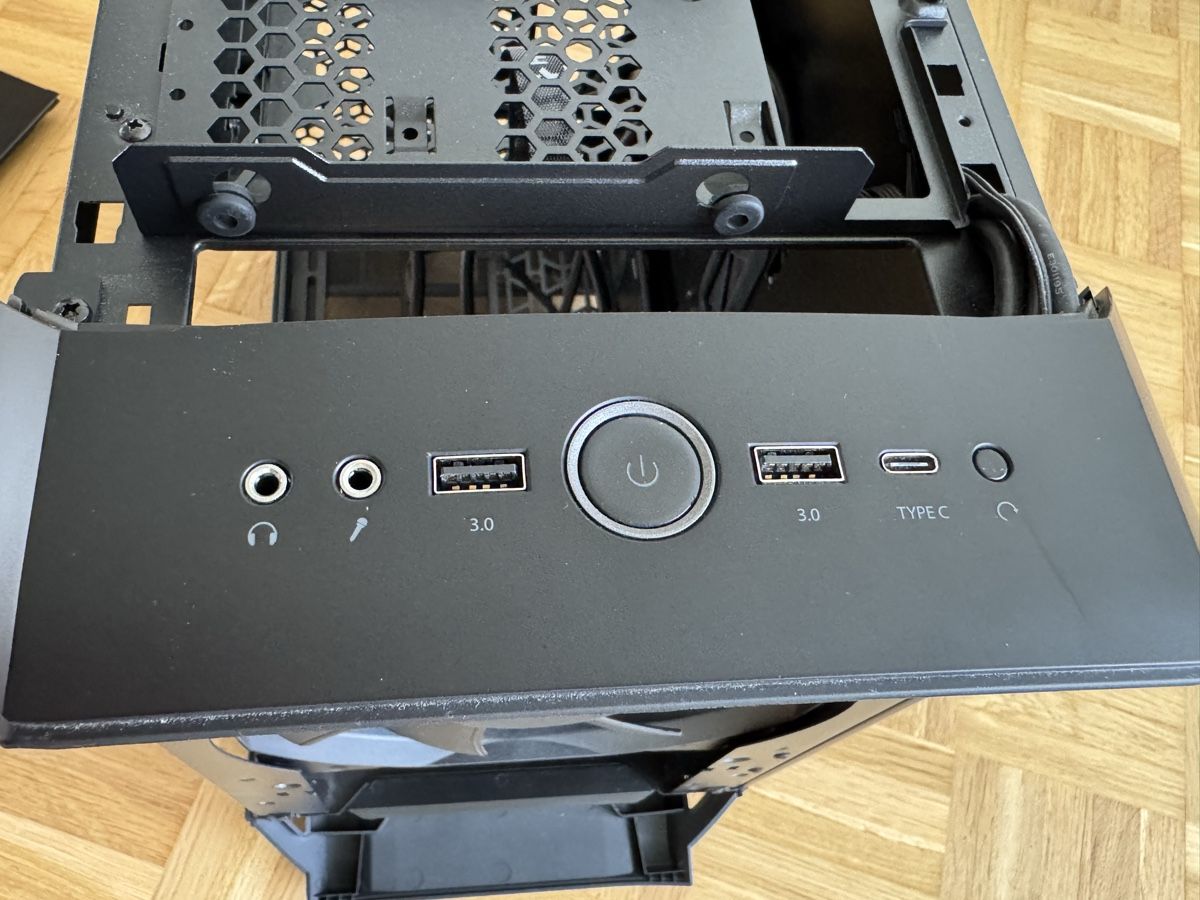 Fractal Custodie: Fractal Torrent Nano ITX case – Usato da Oberrieden venduto da pio_d2vx 3