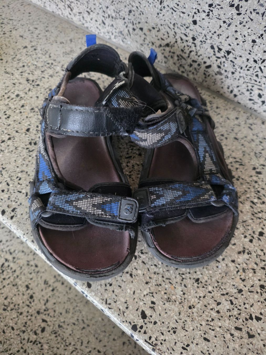 Elefanten Schuhe für Jungen: Sandalen gr.35 – Gebraucht aus Ins von PGD