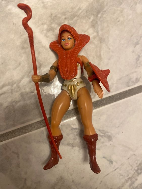 A lot of 38 pieces of Masters of the universe toys from Mattel 1980s