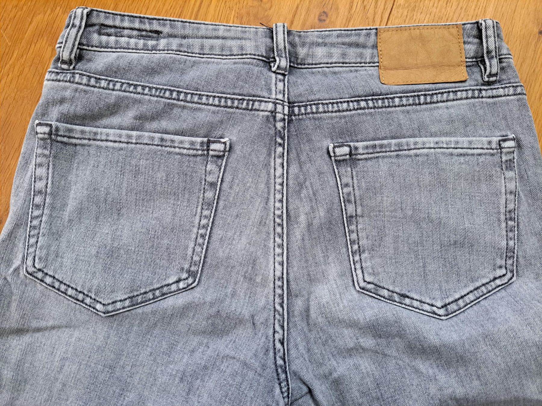 Opus Jeans: Tolle Jeanshose in grau der Marke Opus – Usato da Büren SO venduto da kim_yc8x 2