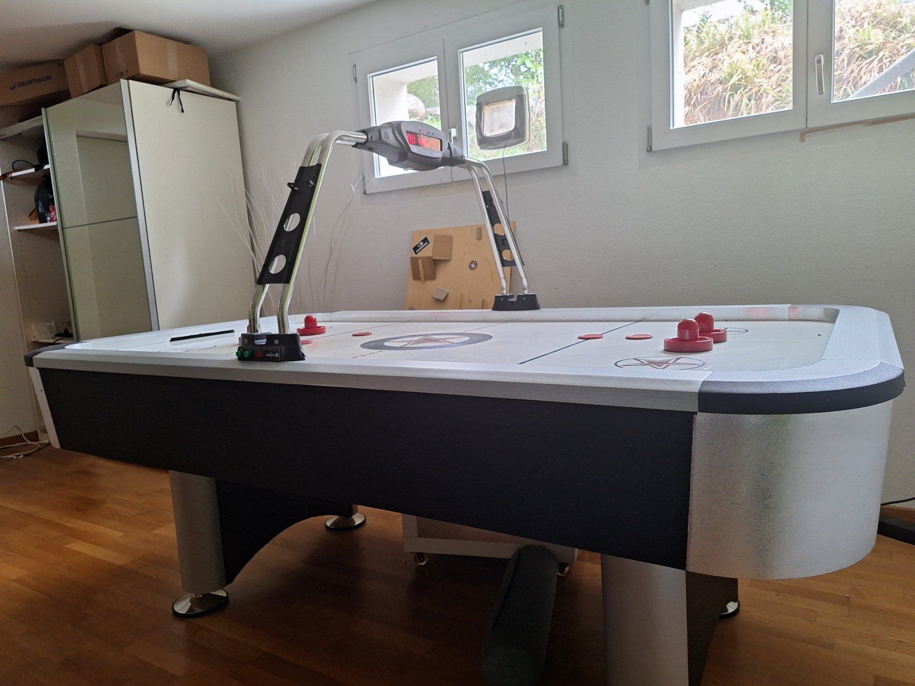Airhockey Tisch Stratos (Gebraucht) in Henggart für CHF 500 – nur ...