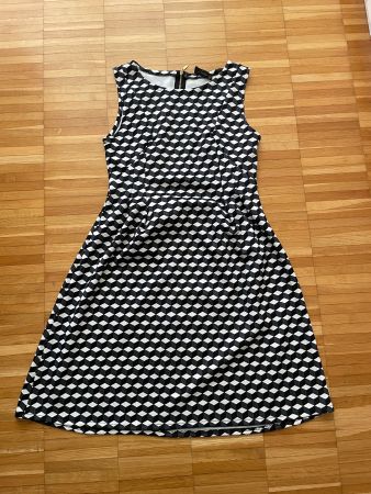 lässiges Kleid, schwarz/weiss - Gr. M - Today