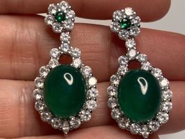 Boucles d'oreilles plaquées or, émeraude et brillants